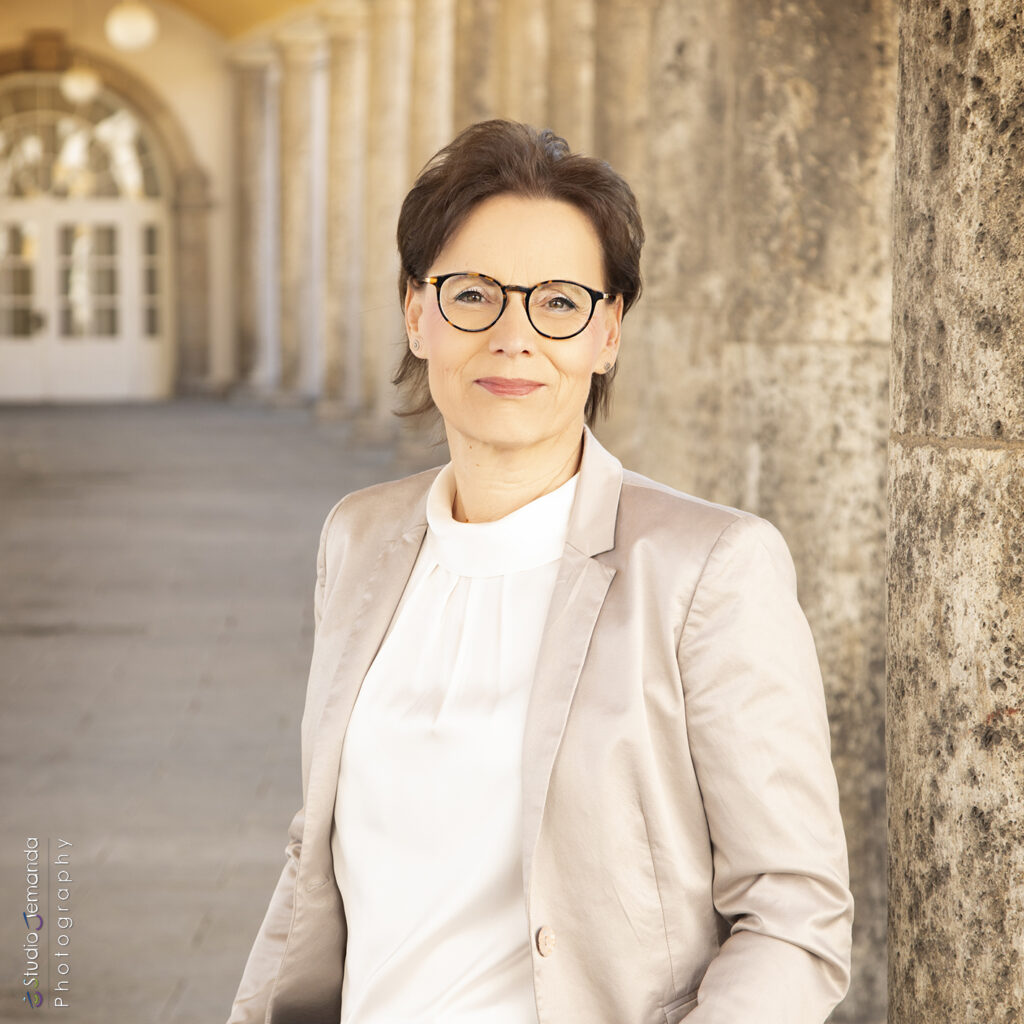 ivonne horn
